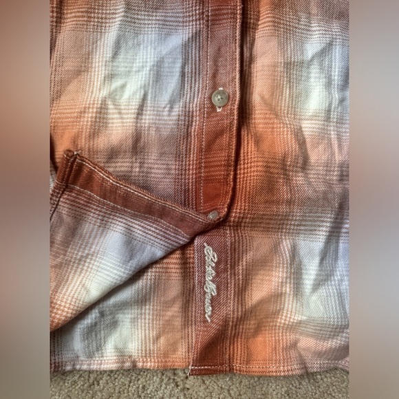 NWT Eddie Bauer Womens Firelight Button Up Long Sleeve Flannel Shirt Size Medium - Picture 4 of 5